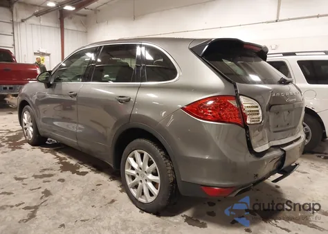2011 Porsche Cayenne из США, поврежденный, VIN WP1AA2A28BLA01121